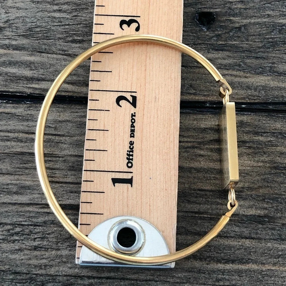 Plunder Gold Tone All The Heavens Shout His Praise Bangle Bracelet Christian - Picture 4 of 4